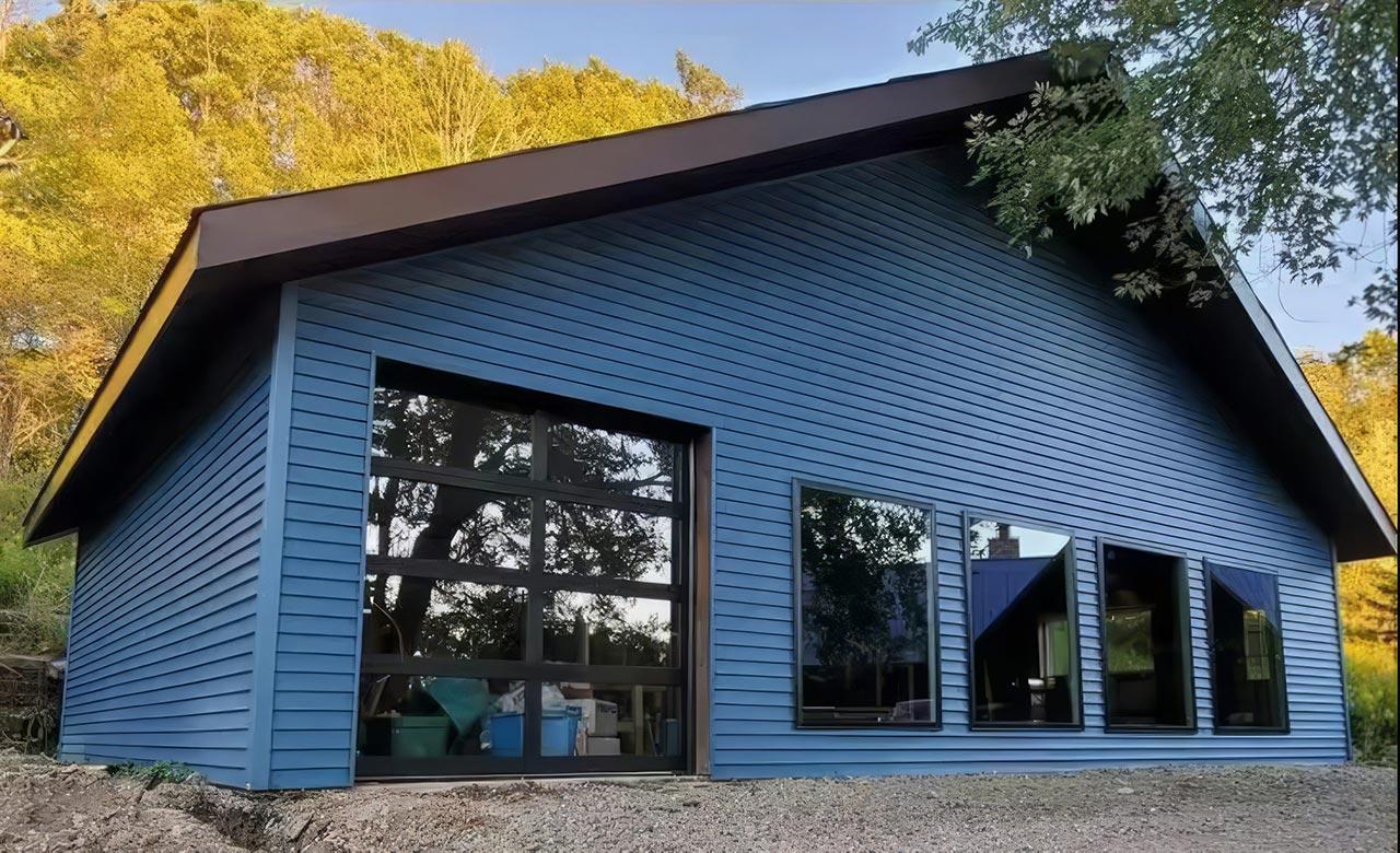 Suoxin Garage Door, China's leading garage door supplier, mainly producing garage door, glass garage door, patio door, roller door, lift door, door opener.