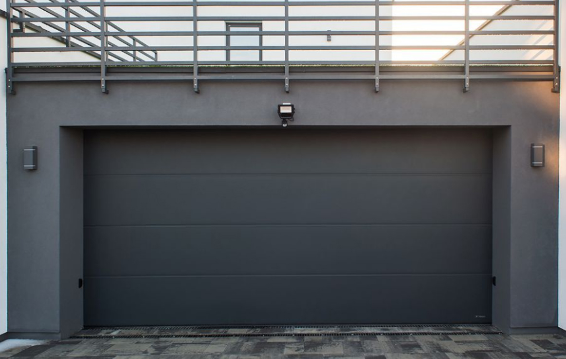 Suoxin Garage Door, China's leading garage door supplier, mainly producing garage door, glass garage door, patio door, roller door, lift door, door opener.